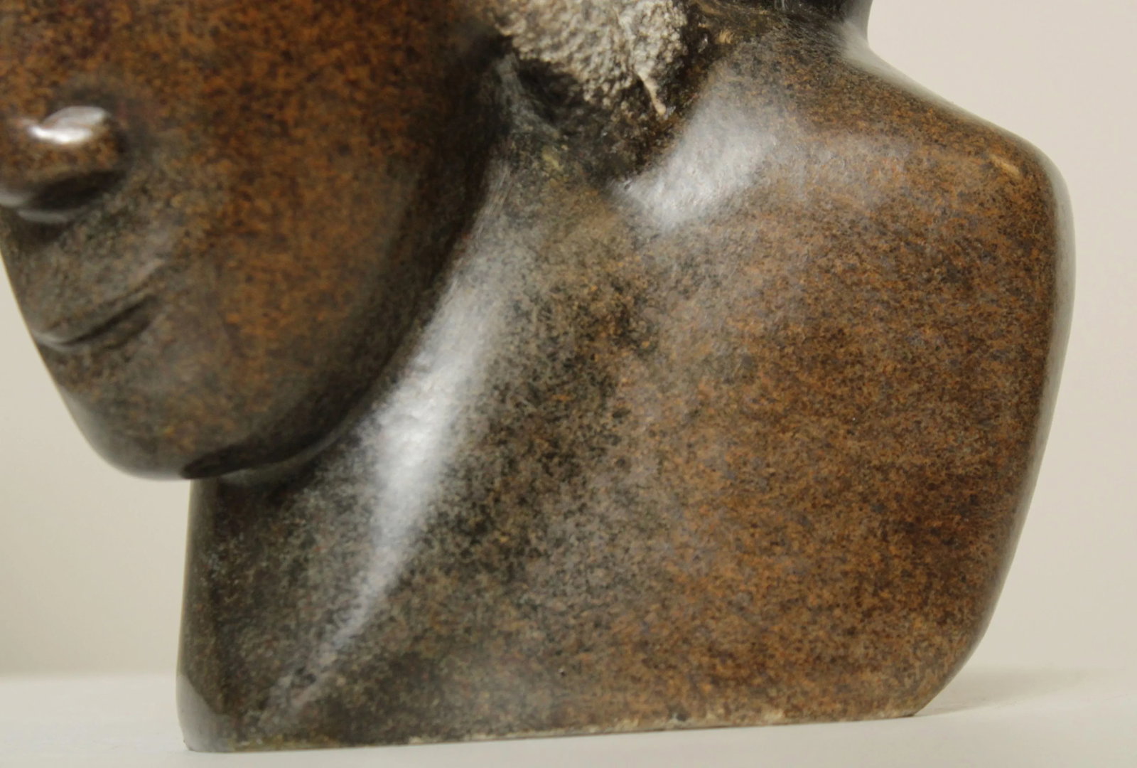 Late 20th Century Modern Bust Shona Stone Sculpture by Locardia Ndandarika - 10
