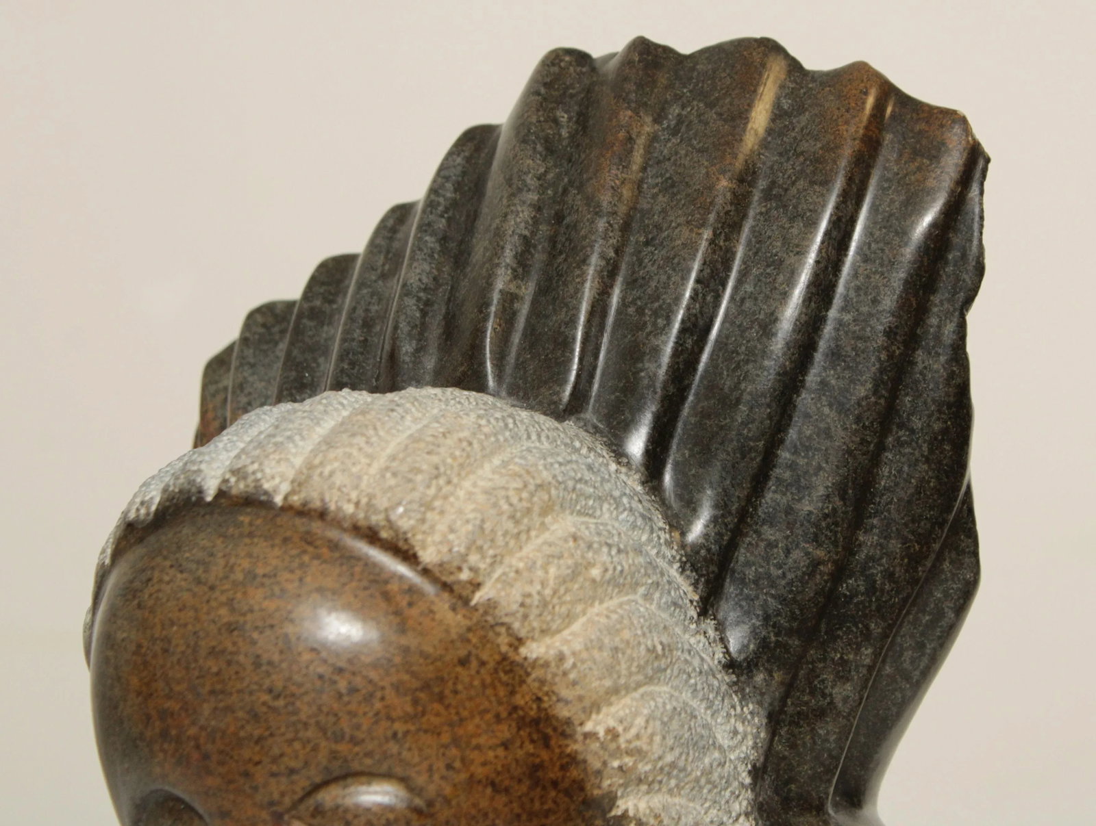 Late 20th Century Modern Bust Shona Stone Sculpture by Locardia Ndandarika - 7