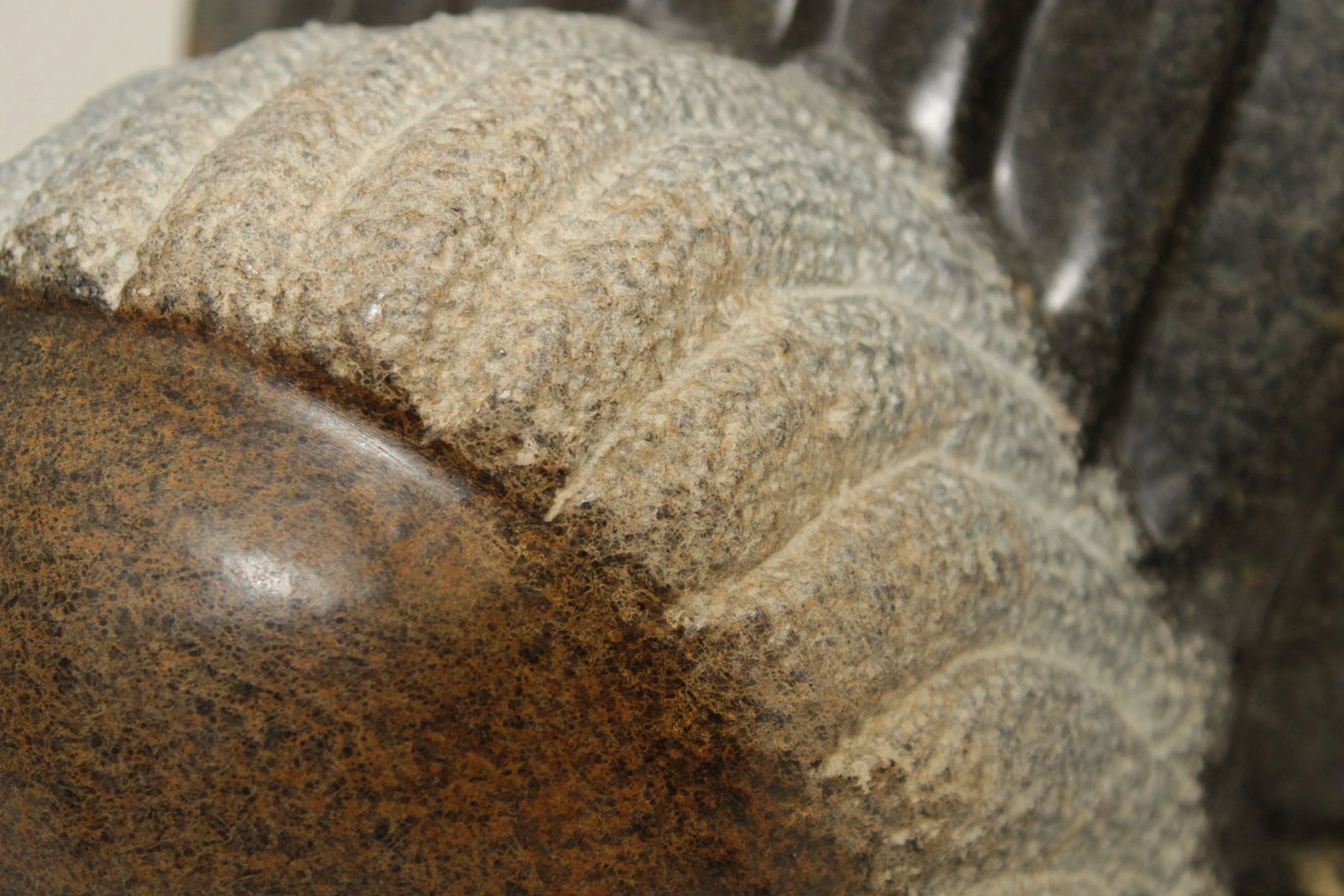 Late 20th Century Modern Bust Shona Stone Sculpture by Locardia Ndandarika - 8