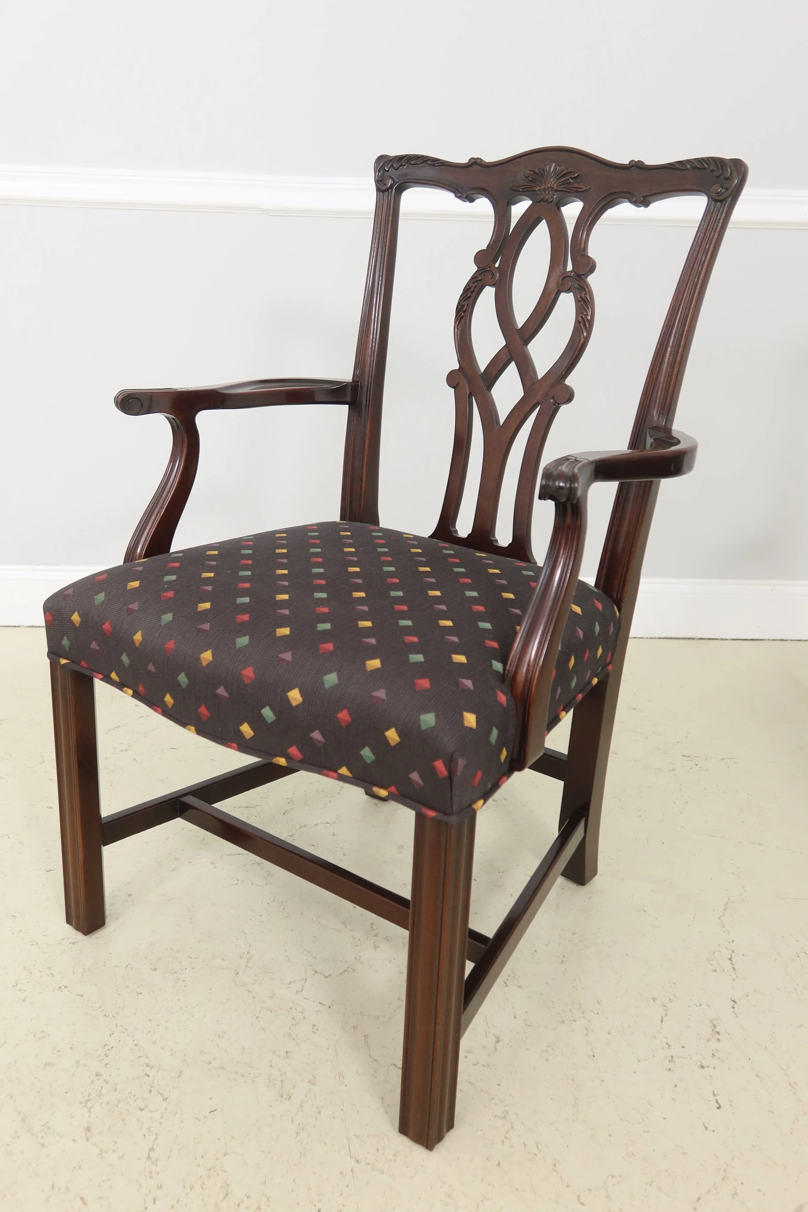 Set of 8 Kindel Oxford Mahogany Chippendale Armchairs - 2