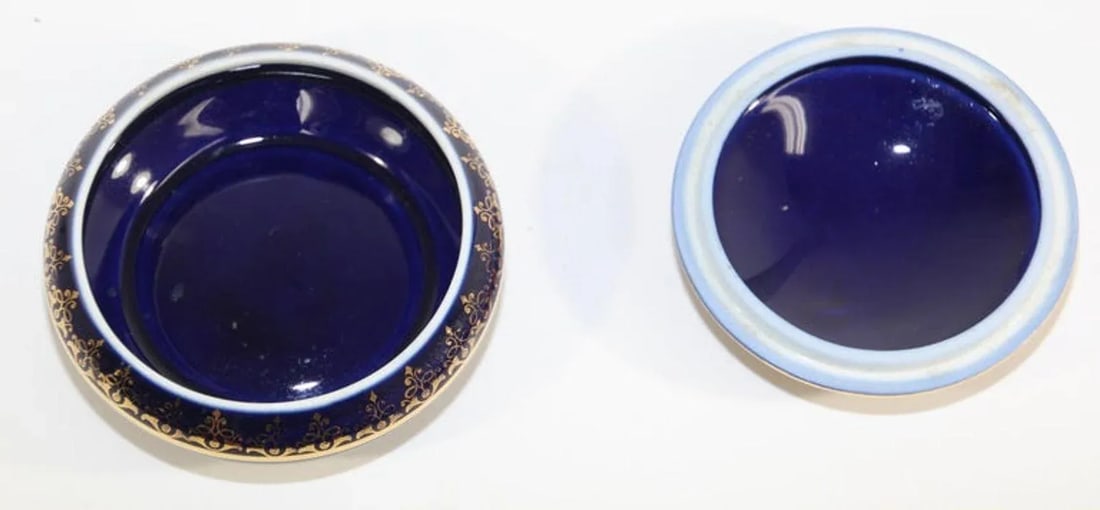 Vintage Cobalt Blue Royal Limoges France 22-Karat Gold Trinket Box - 5