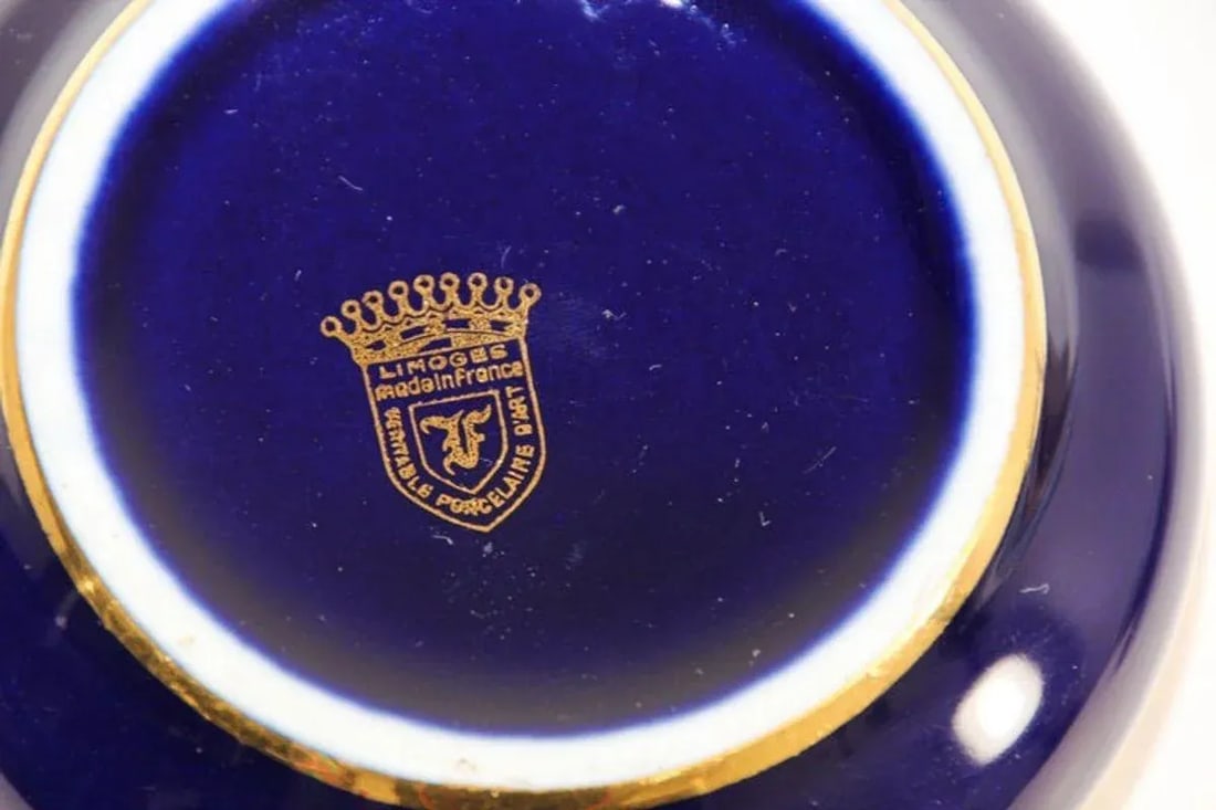 Vintage Cobalt Blue Royal Limoges France 22-Karat Gold Trinket Box - 6