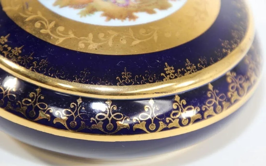 Vintage Cobalt Blue Royal Limoges France 22-Karat Gold Trinket Box - 7