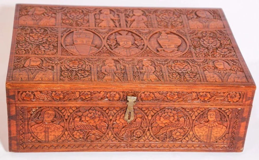 19th Century Large Antique Hand Carved Wooden Mughal Decorative Box - 6