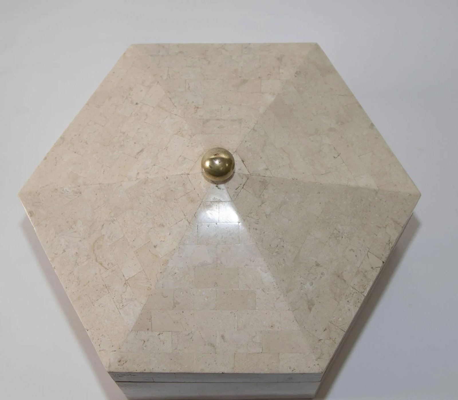 Maitland Smith Post Modern White Tessellated Hexagonal Stone Box 1980's - 12
