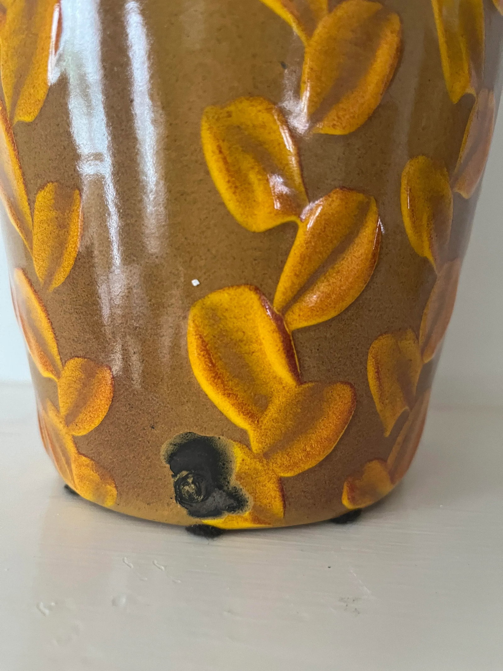 Pair of 1970s Glazed Leaf Vases by Zamoar Metalworks - 4