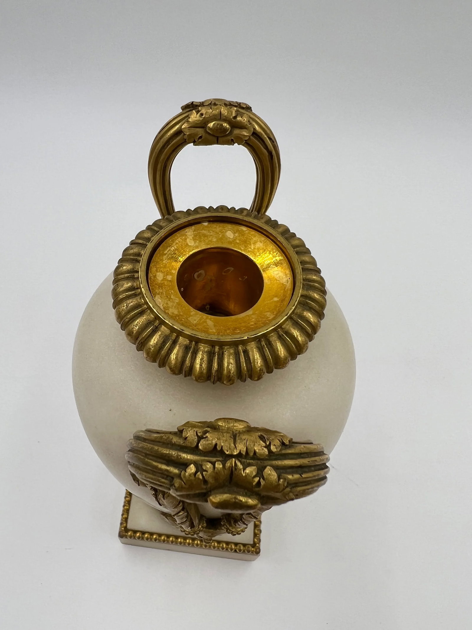 Fine Quality Pair, 19th Century French White Marble Bronze Ormolu Mounted Vases - 3