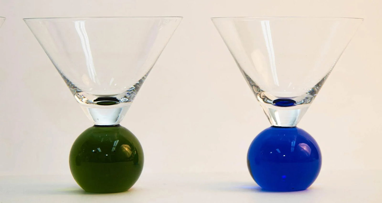 Postmodern Martini Cocktail Glasses Memphis Style Circa 1990 Set of 4 - 4