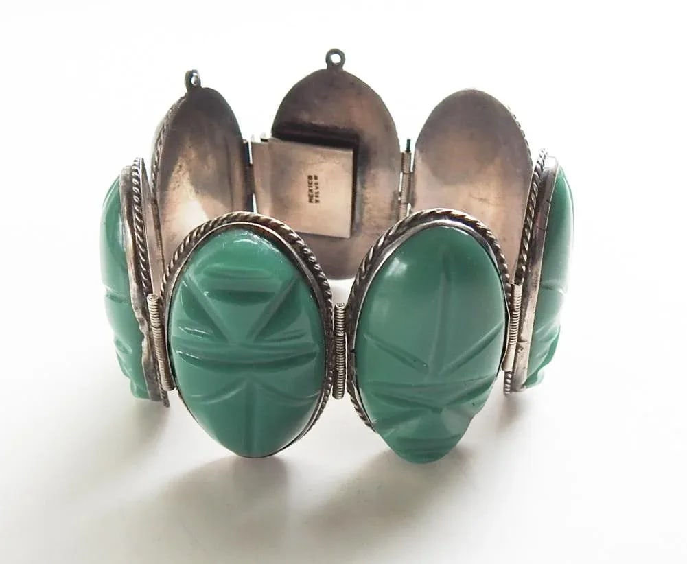Mid 20th Century Carved Green Onyx and Sterling Silver Mexico Artisan Bracelet - 8