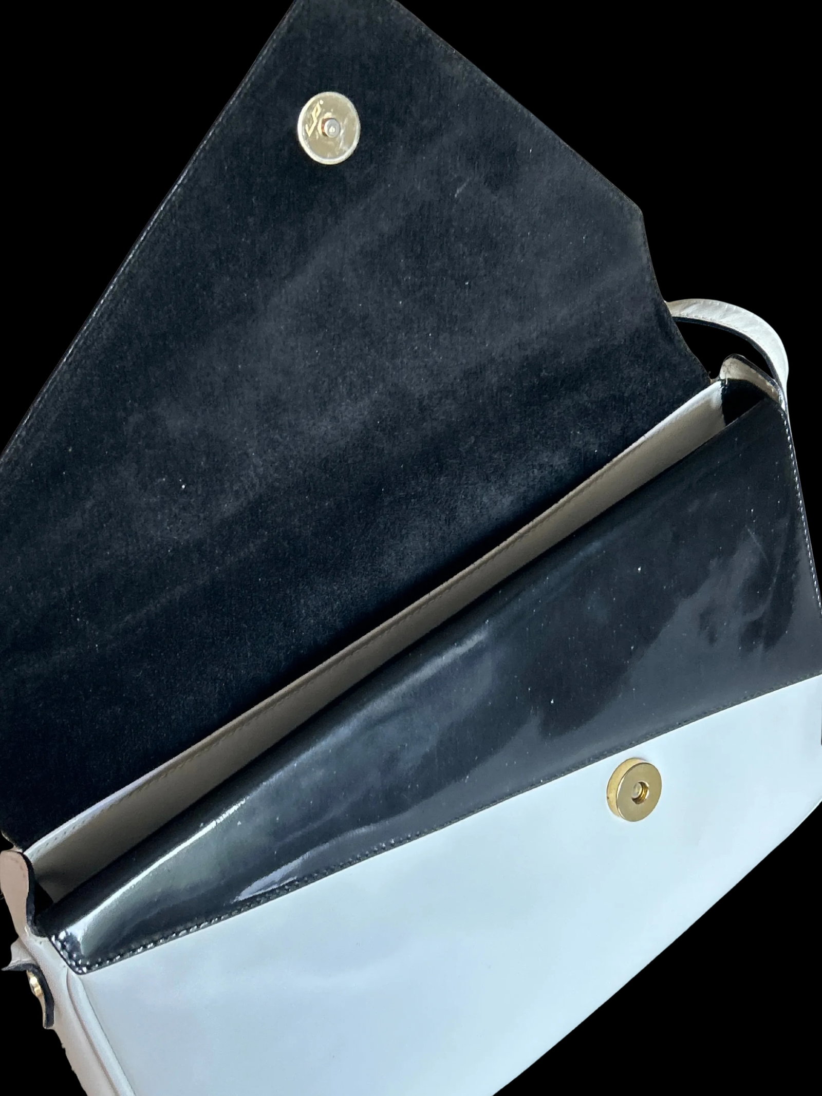 Authentic Vintage Salvatore Ferragamo Leather Handbag in White and Black Patent Leather Envelope - 10
