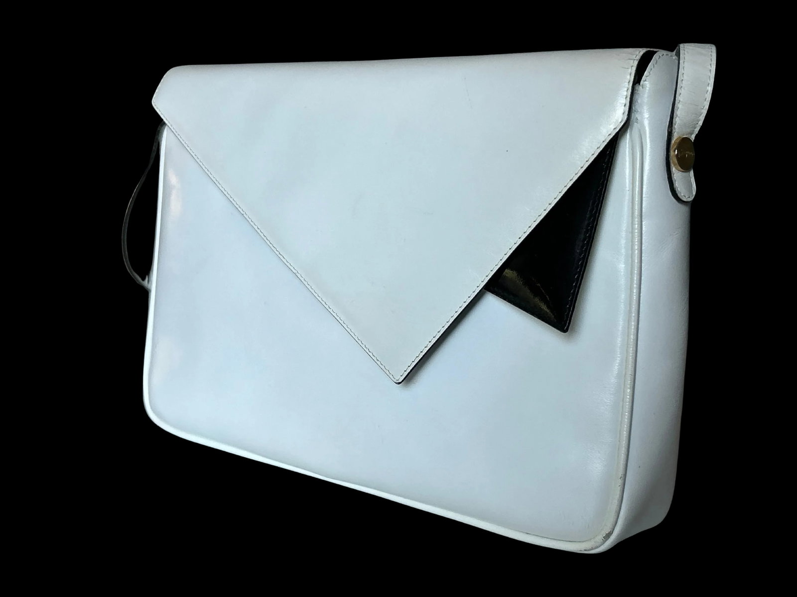 Authentic Vintage Salvatore Ferragamo Leather Handbag in White and Black Patent Leather Envelope - 4