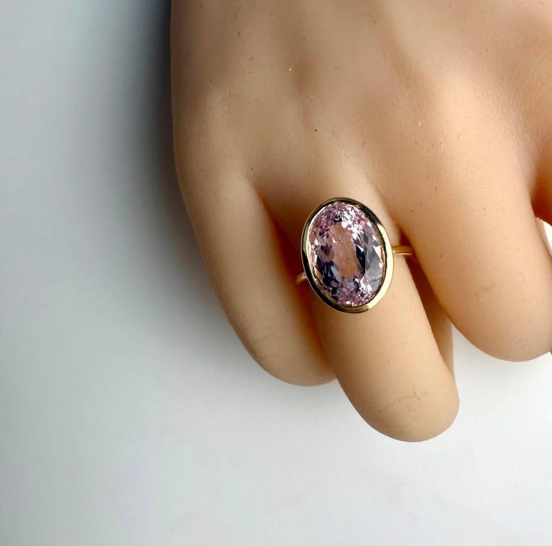 14k Yellow Gold Bezel Set Kunzite Solitaire Ring Weighing 8.56 Carats, Size 6 - 4