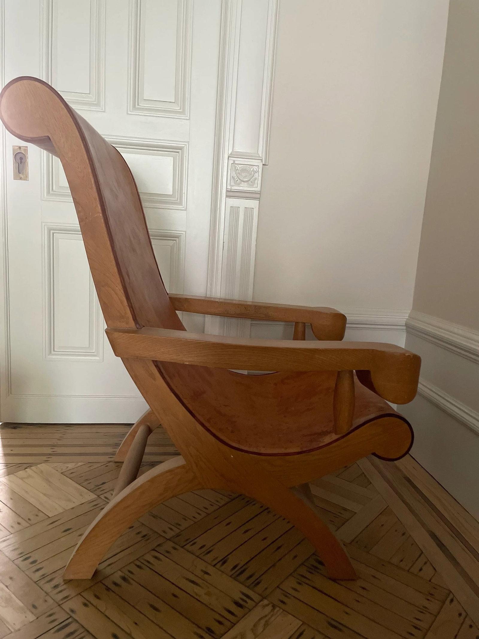 1940s Clara Porset Butaque Leather and Wood Chair - 7