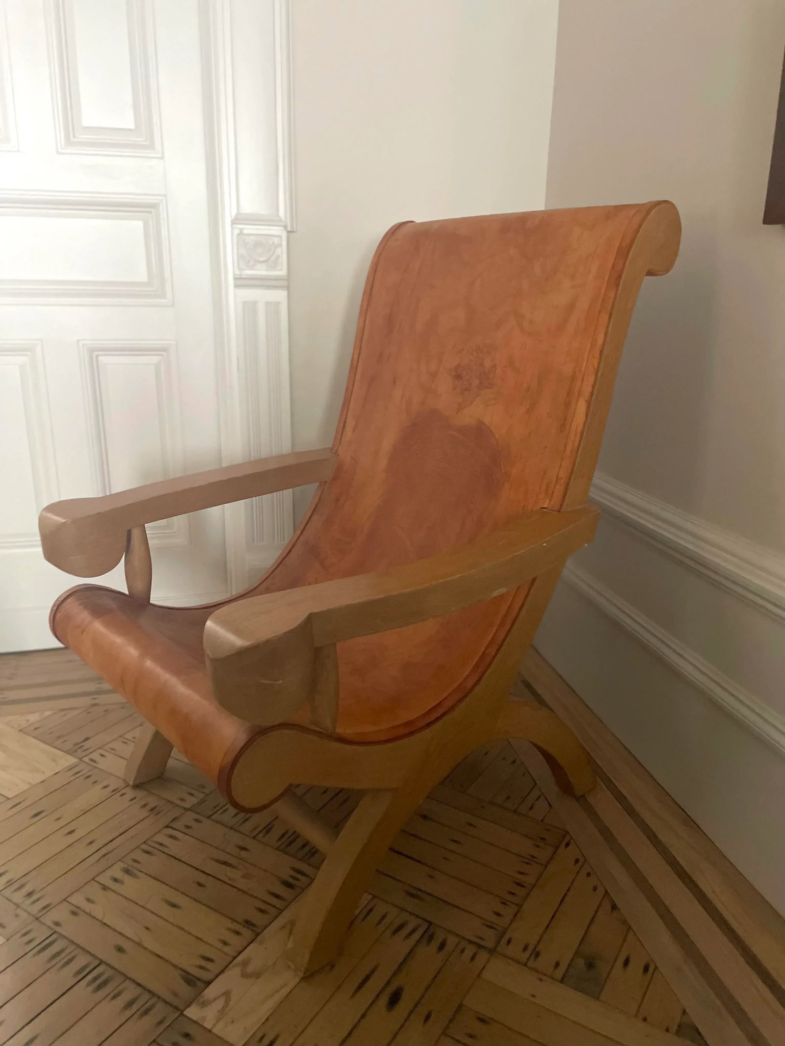 1940s Clara Porset Butaque Leather and Wood Chair - 8