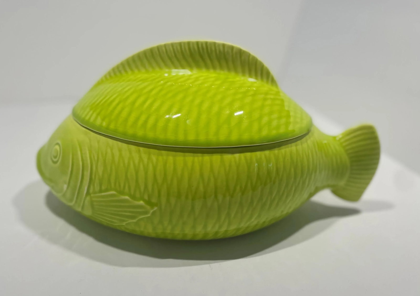 Vintage 1970s French Soup Tureen by Mottahedeh - 5
