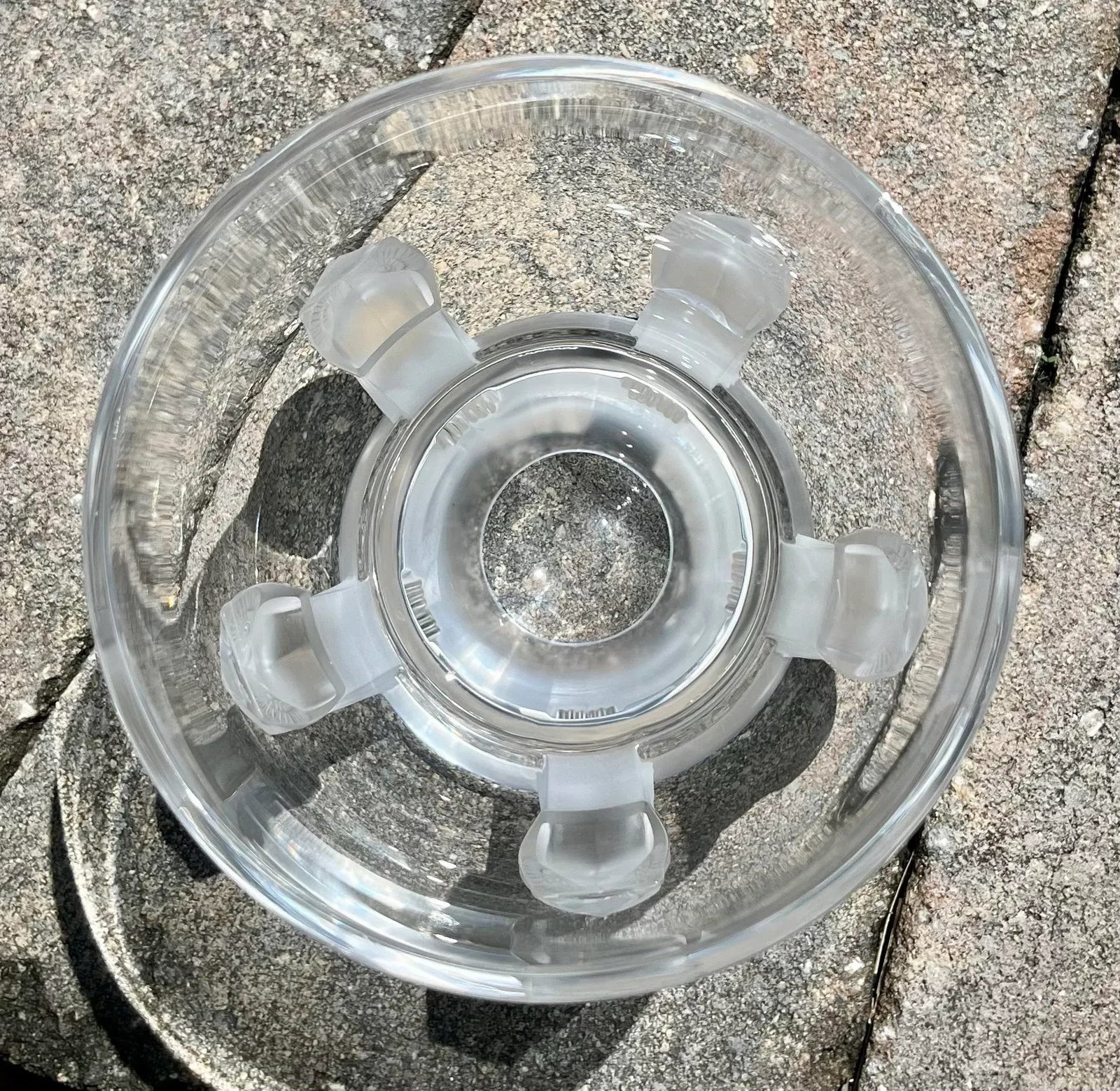 Mid 20th Century Lalique Hiboux (France) Crystal Owl Vase - 4