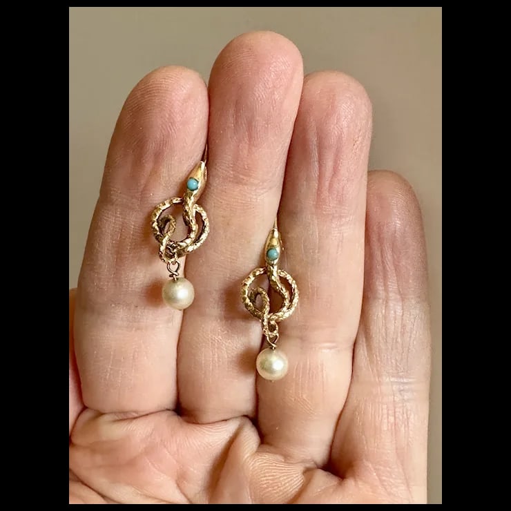 Late 19th Century 14k Serpent and Pearl Earrings, A Pair - 11