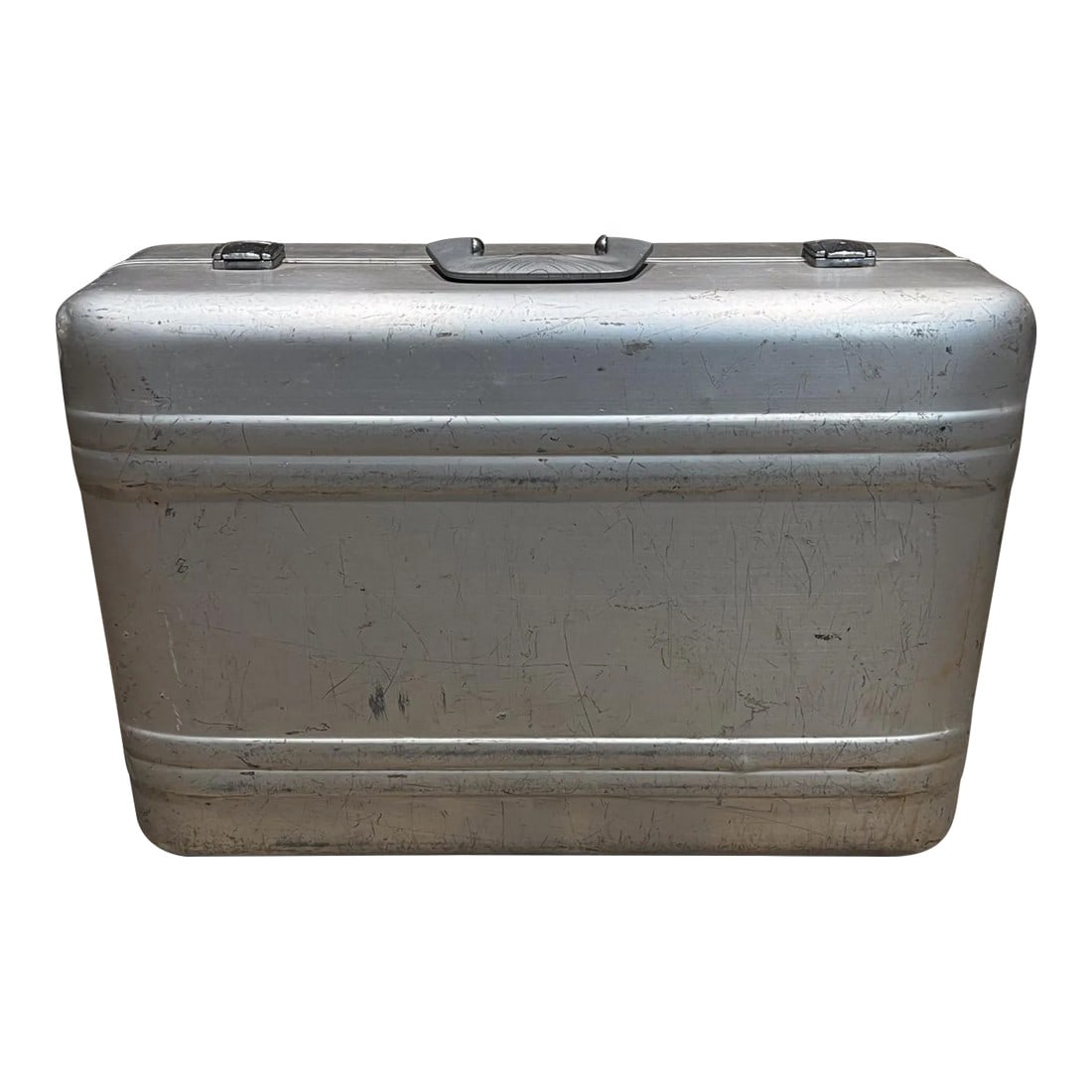 1970s Zero Halliburton Aluminum Hard Suitcase Vintage Modern Luggage: AMBIANIC presents 1970s Zero Halliburton Aluminum Hard Suitcase Vintage Modern Luggage Combination lock Maker stamp 18.75 h x 26 w x 8.5 d Preowned Original unrestored vintage condition. See all image