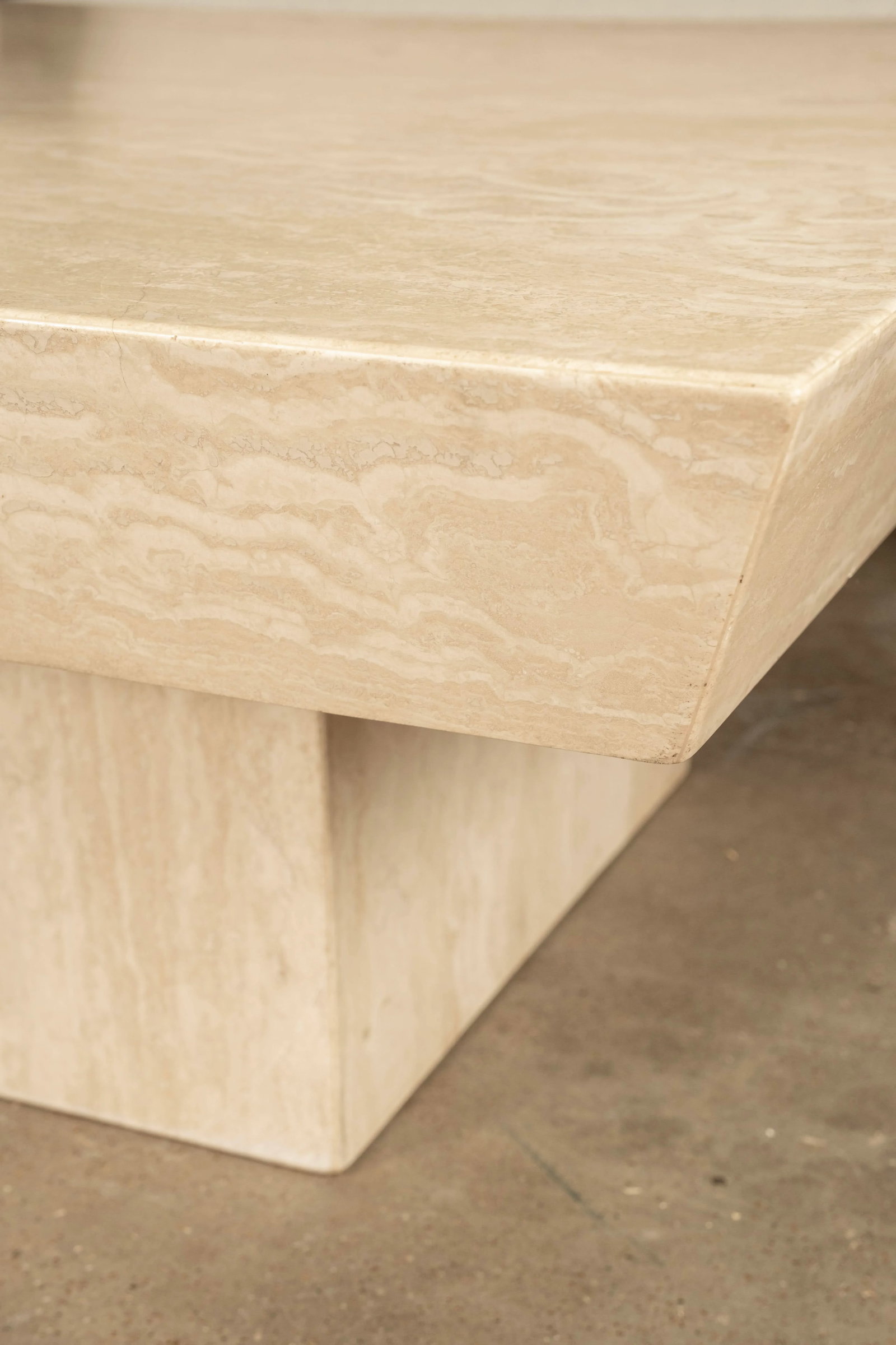 1970s Italian Modern Travertine Coffee Table Attributed to Angelo Mangiarotti - 4