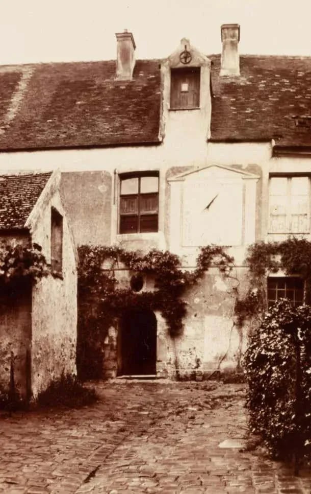Eugène Atget Verrieres, Vieux Logis Photograph, France, Signed, Stamped, 1922 - 4