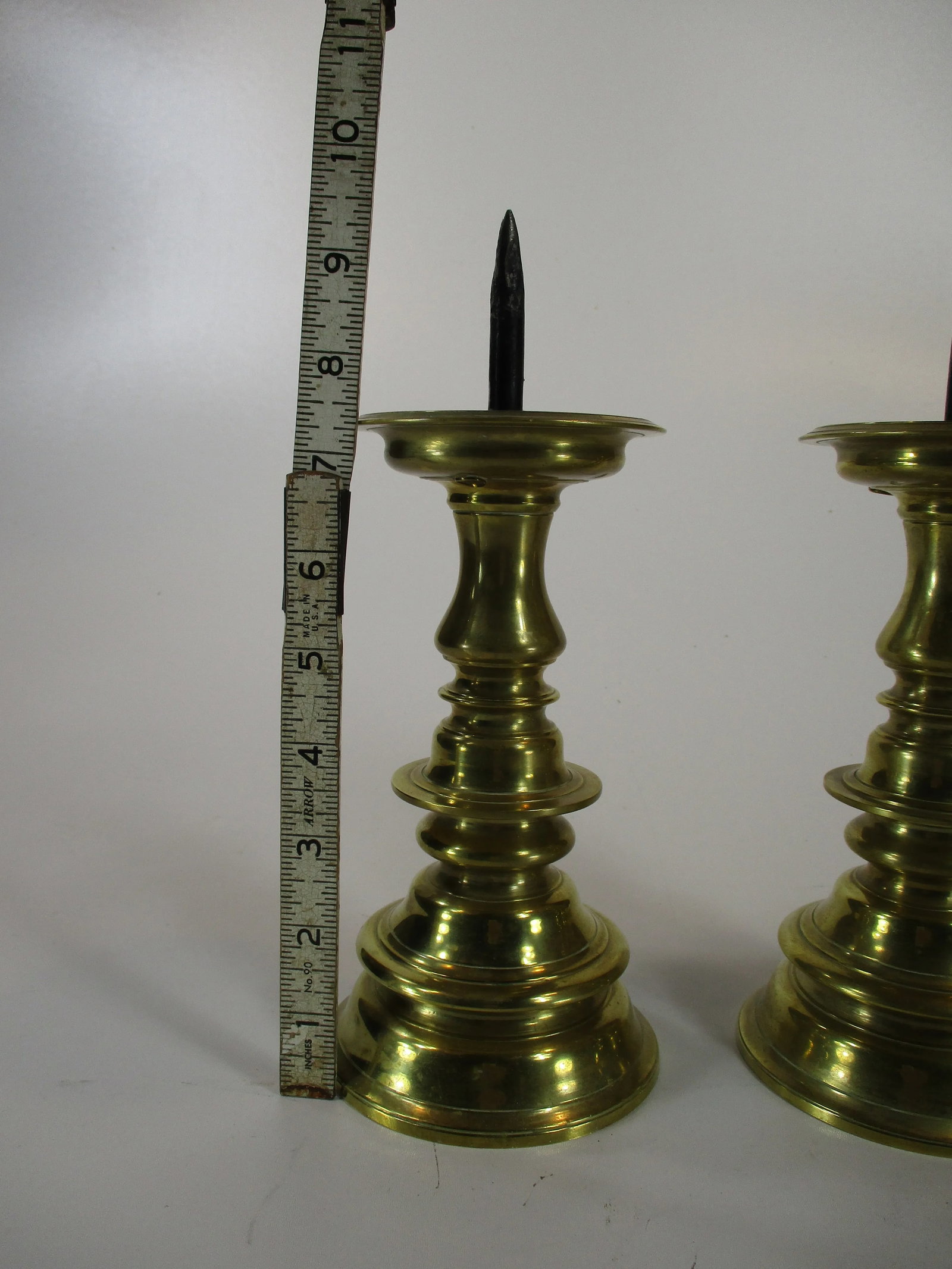 Late 20th Century Williamsburg Restoration Virginia Metalcrafters Brass Candlesticks - a Pair - 6