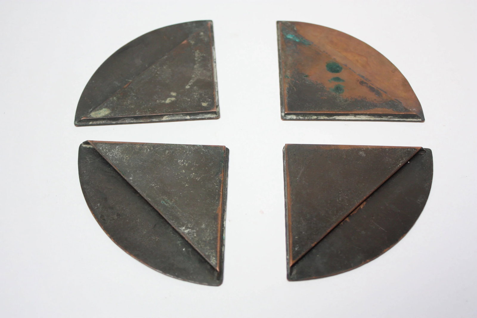 Early 20th Century Set of Roycroft Copper Blotter Corners - 11