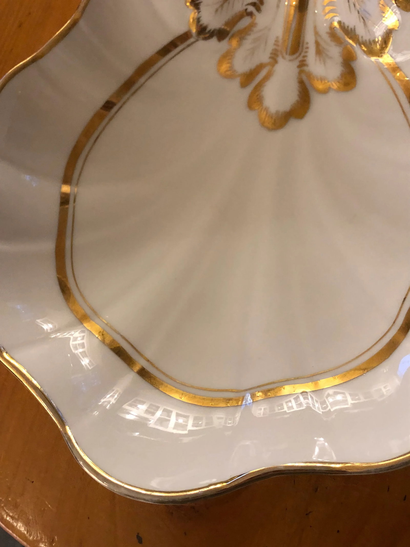 French 19th Century Porcelain Gilt Decorated Shell Form Dishes - a Pair - 3