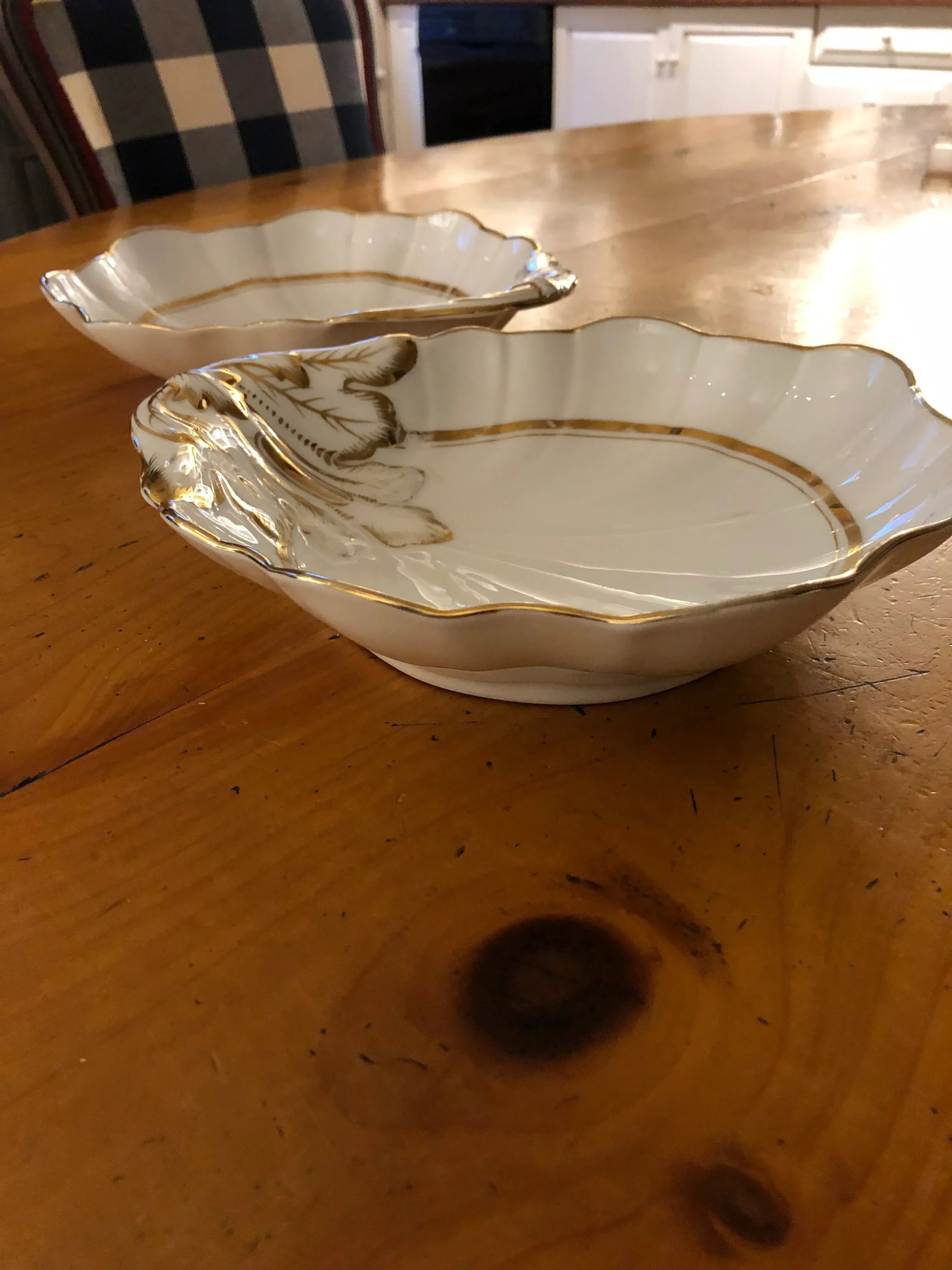 French 19th Century Porcelain Gilt Decorated Shell Form Dishes - a Pair - 6