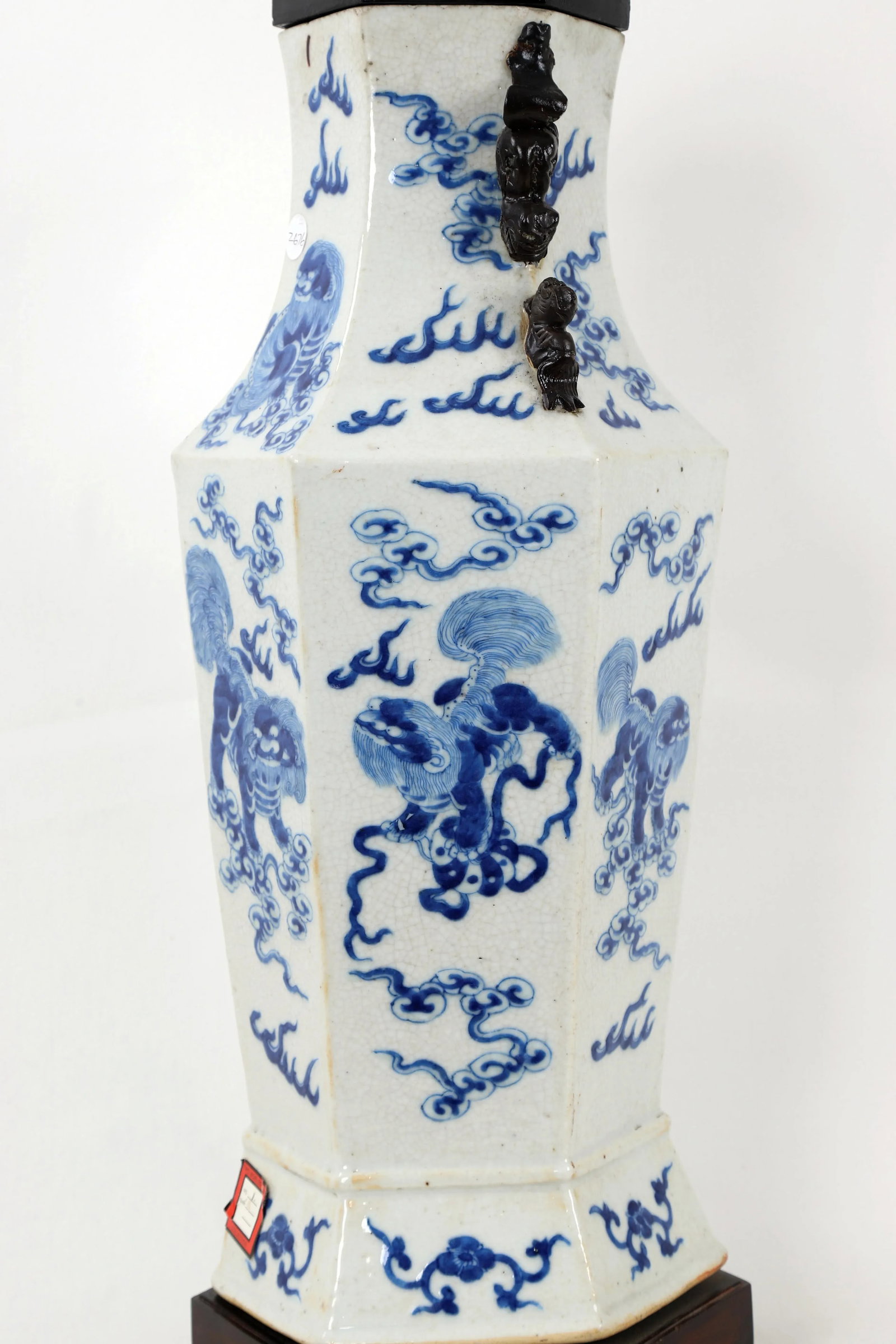 19th Century Chinese Qing Dynesty Double Bulb Pull Switch Hexagonal Blue & White Porcelain Lamp With - 8