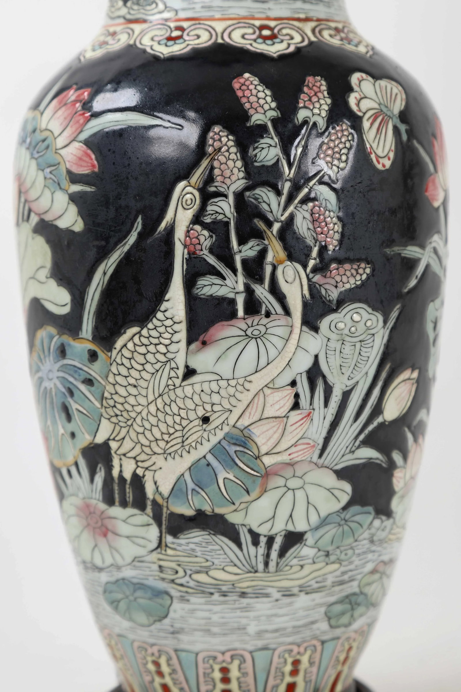 1970s Famille Rose Vase Lamp Featuring Cranes With Foliage & Fauna - 6
