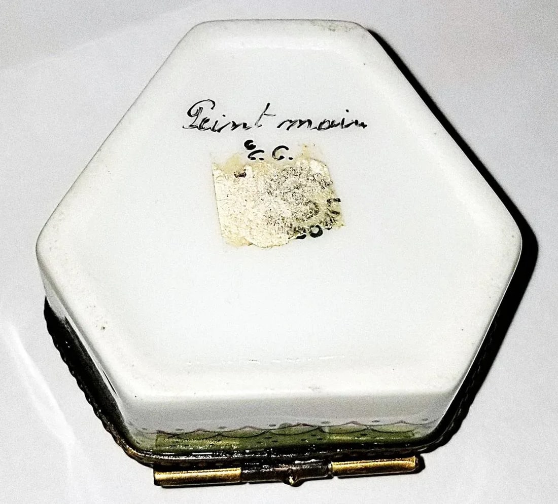 1950s Limoges Porcelain Trinket Egg Box - 3