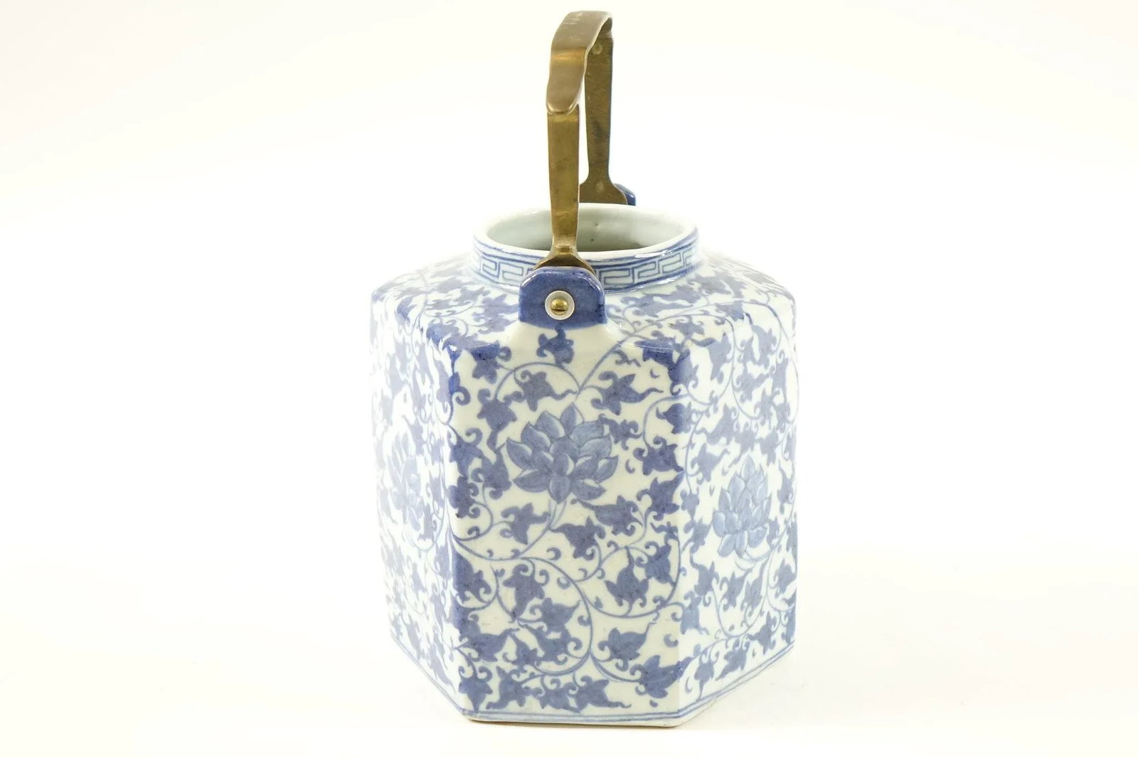 18th Century Antique Chinese Blue and White Porcelain Hexagonal Teapot - 4