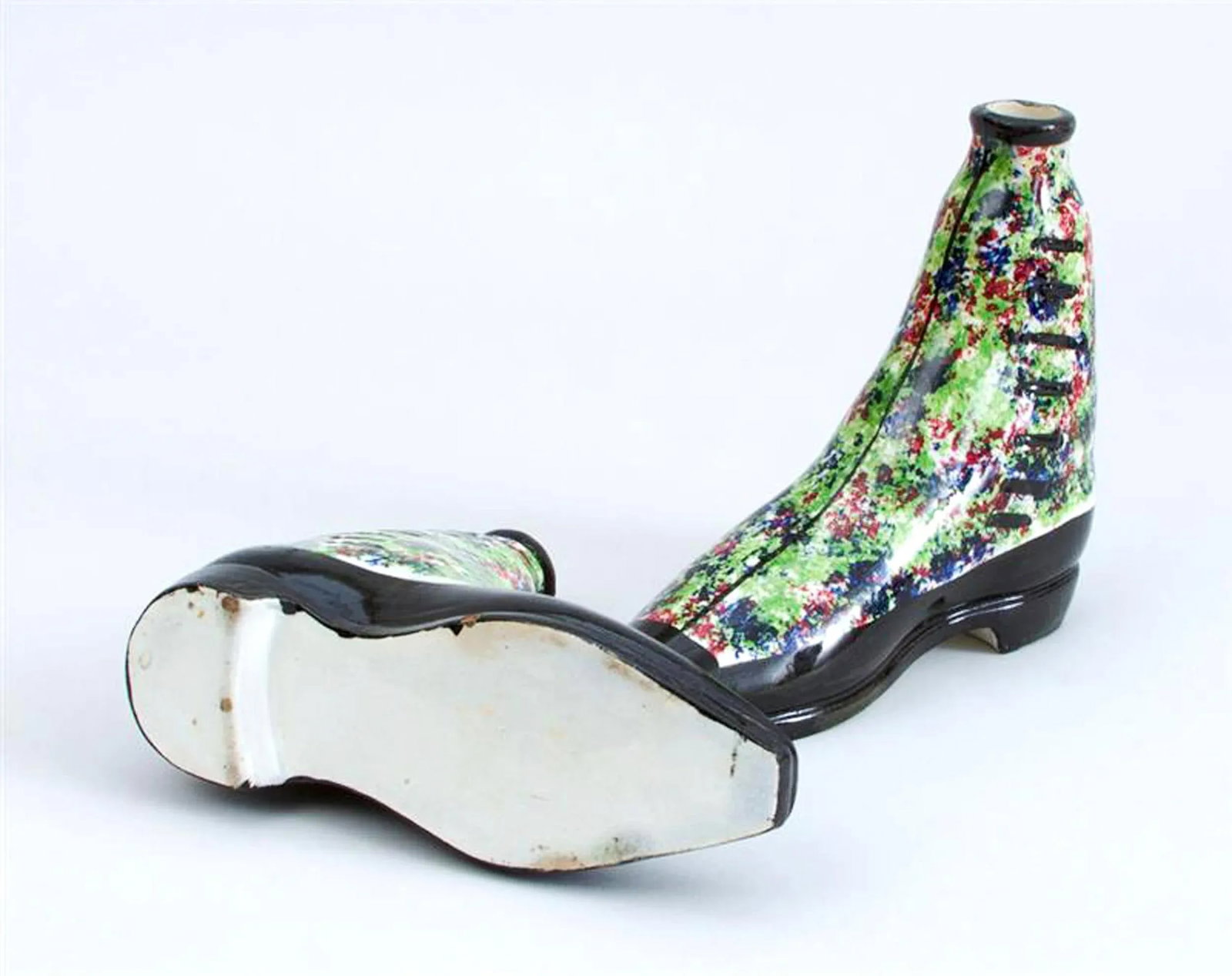 Scottish Pottery Pearlware Sponged Spirit Flasks Modelled in Form of Boots - 10
