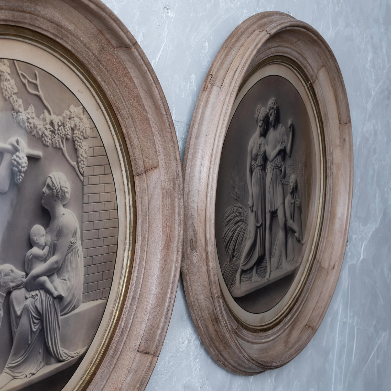 A Pair Bertel Thorvaldsen Roundels, C.1890 - 8