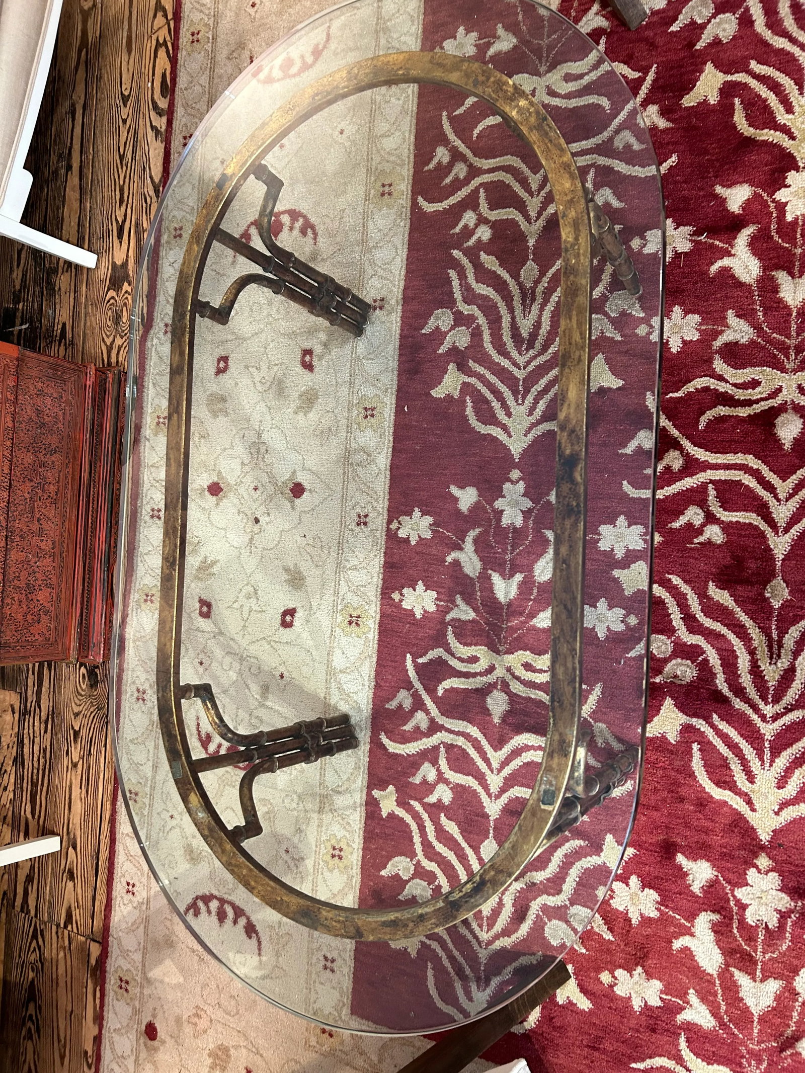 Elegant Oval Gilded Iron and Thick Glass Coffee Table - 4