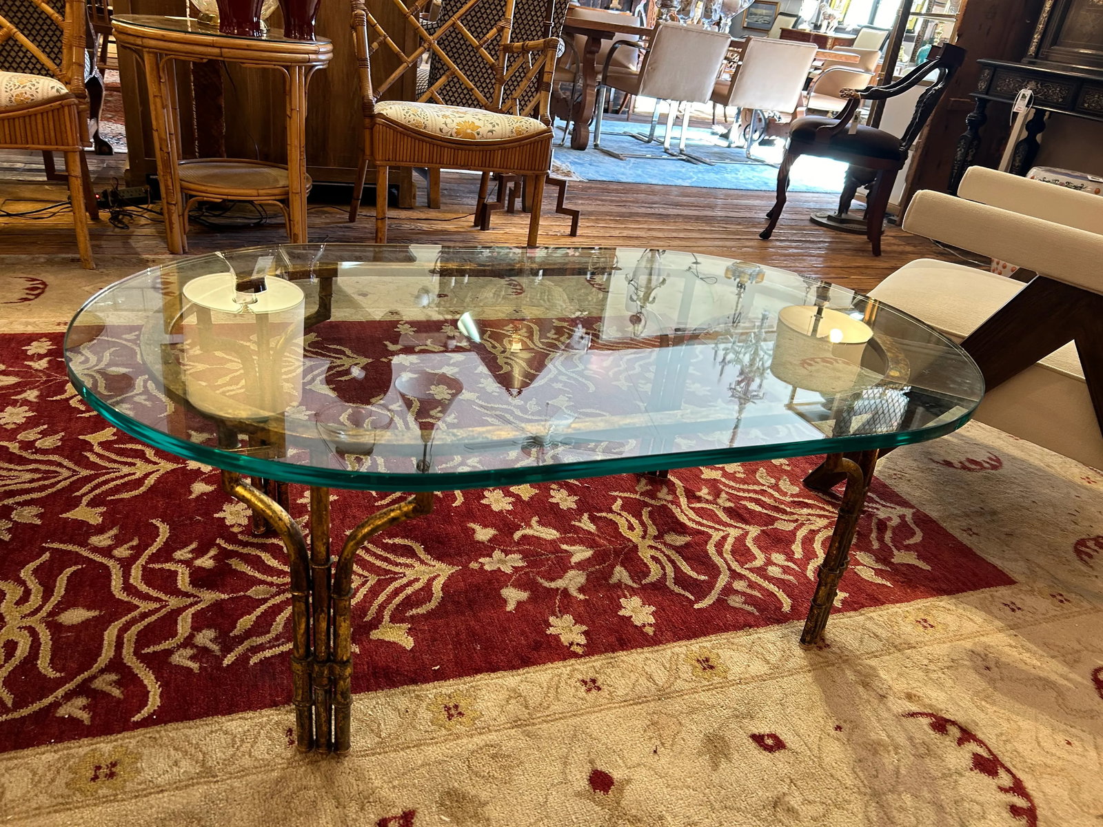 Elegant Oval Gilded Iron and Thick Glass Coffee Table - 6
