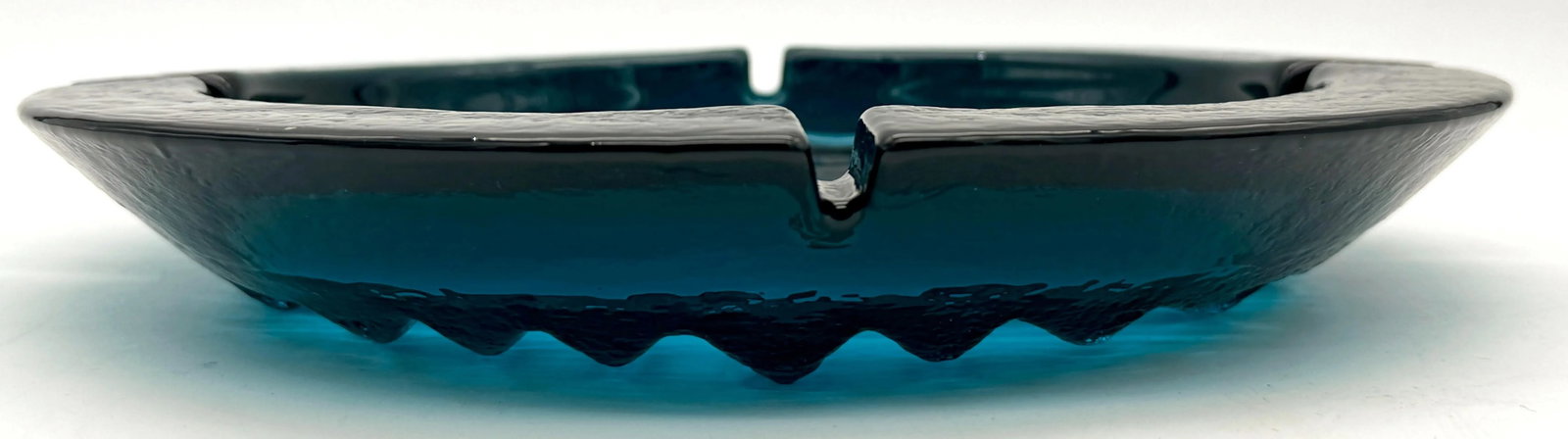 Massive 1970s Blenko 'Caribbean Blue' Brutalist Ashtray - 7
