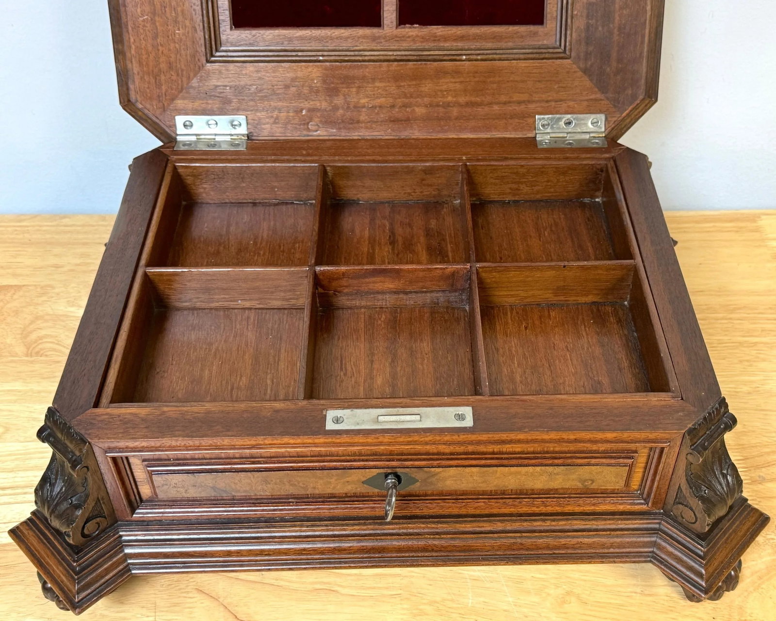 Napoleon III Exotic Burlwood Jewelry/ Table Box, France, Circa 1870s - 3