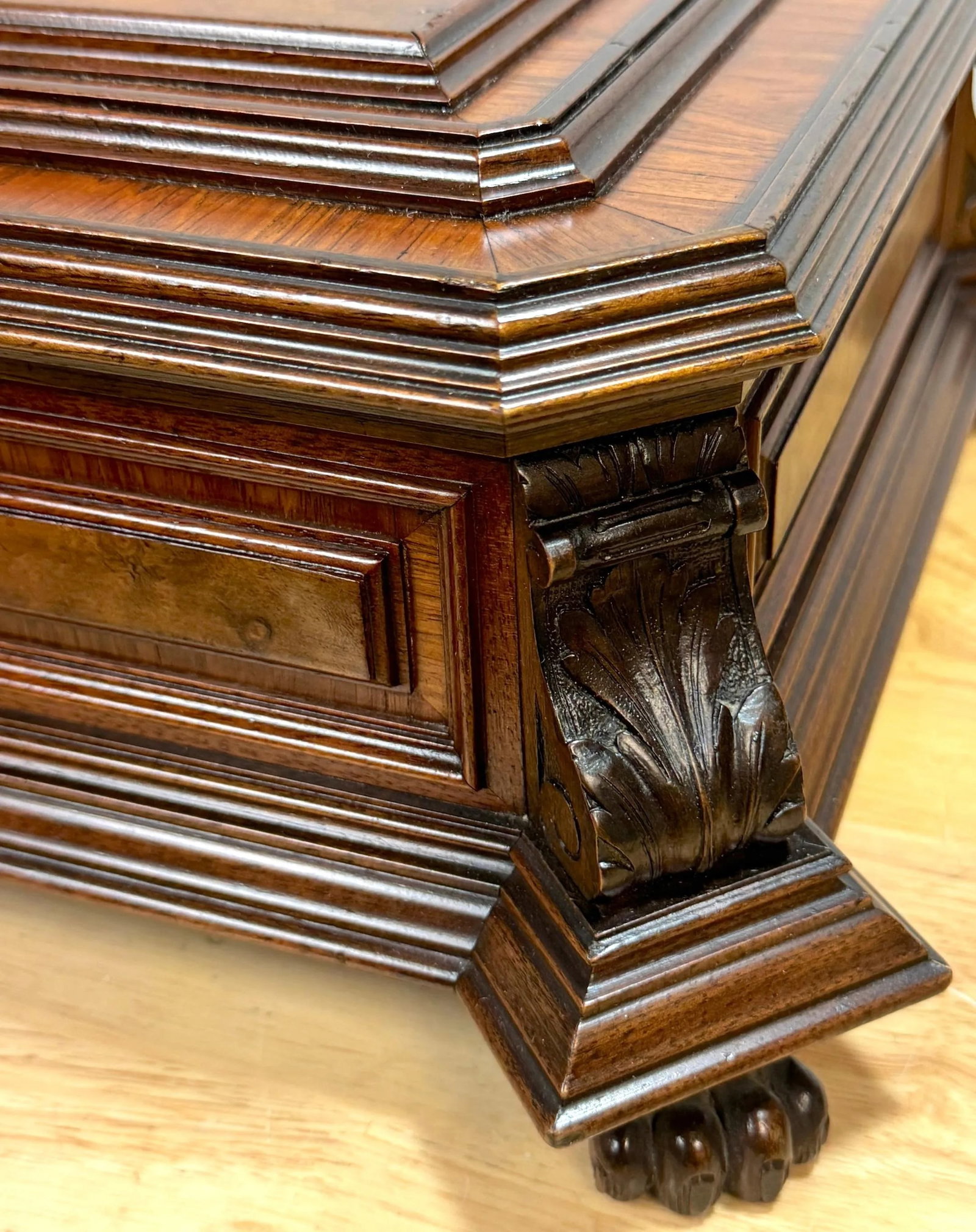 Napoleon III Exotic Burlwood Jewelry/ Table Box, France, Circa 1870s - 9
