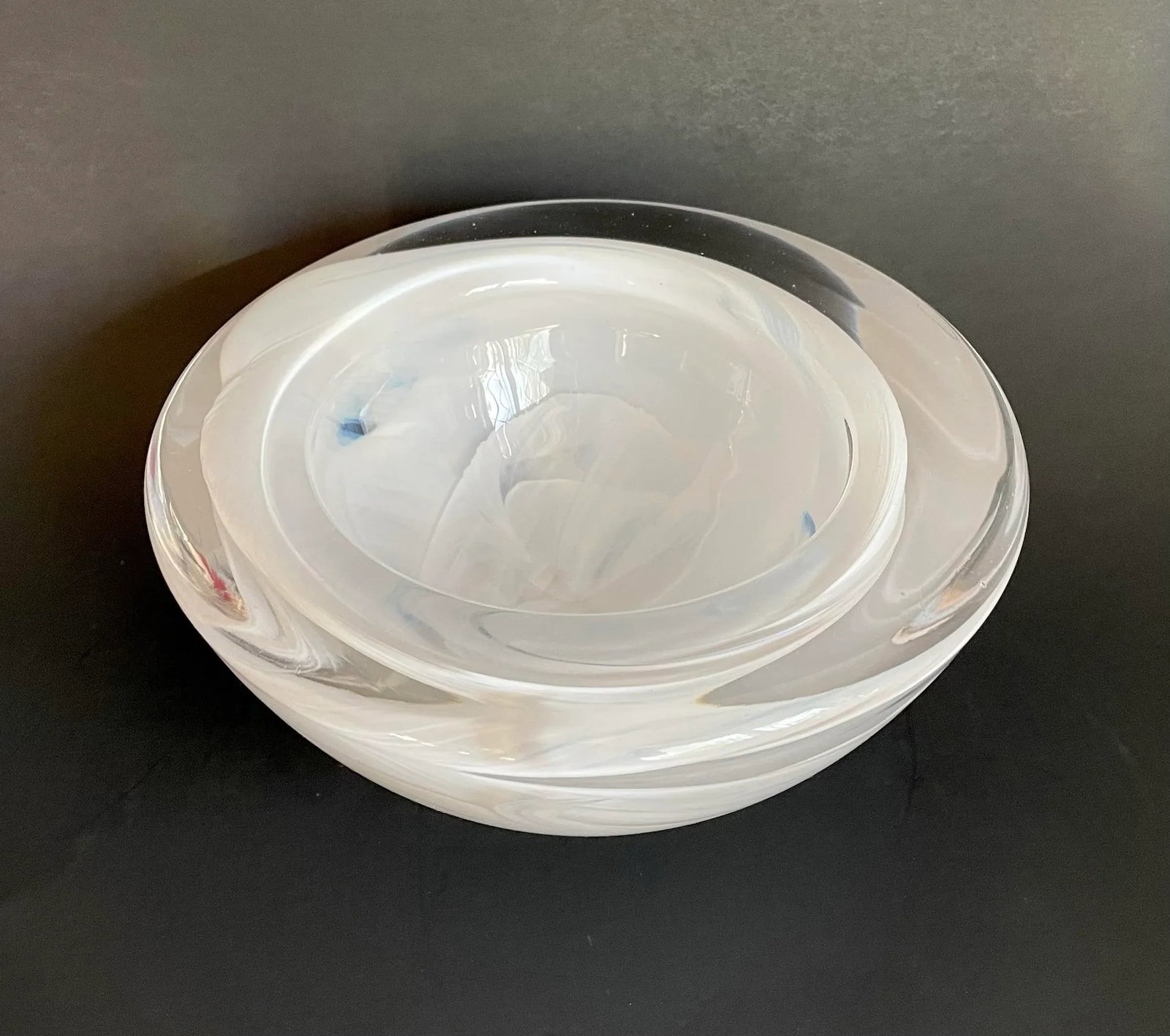 Swedish Kosta Boda "Atoll" Art Glass Bowl Designed by Anna Ehrner - 3