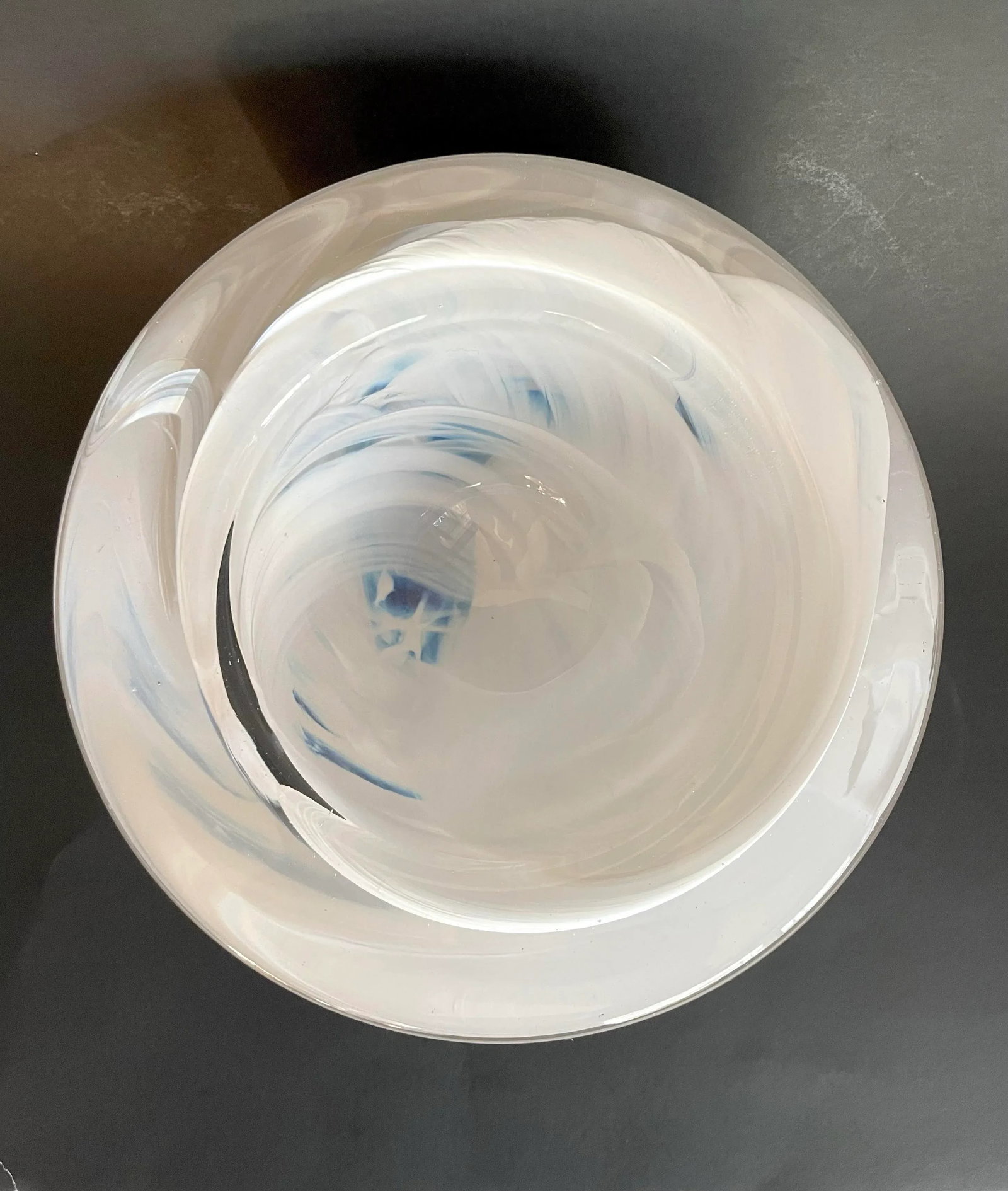 Swedish Kosta Boda "Atoll" Art Glass Bowl Designed by Anna Ehrner - 6