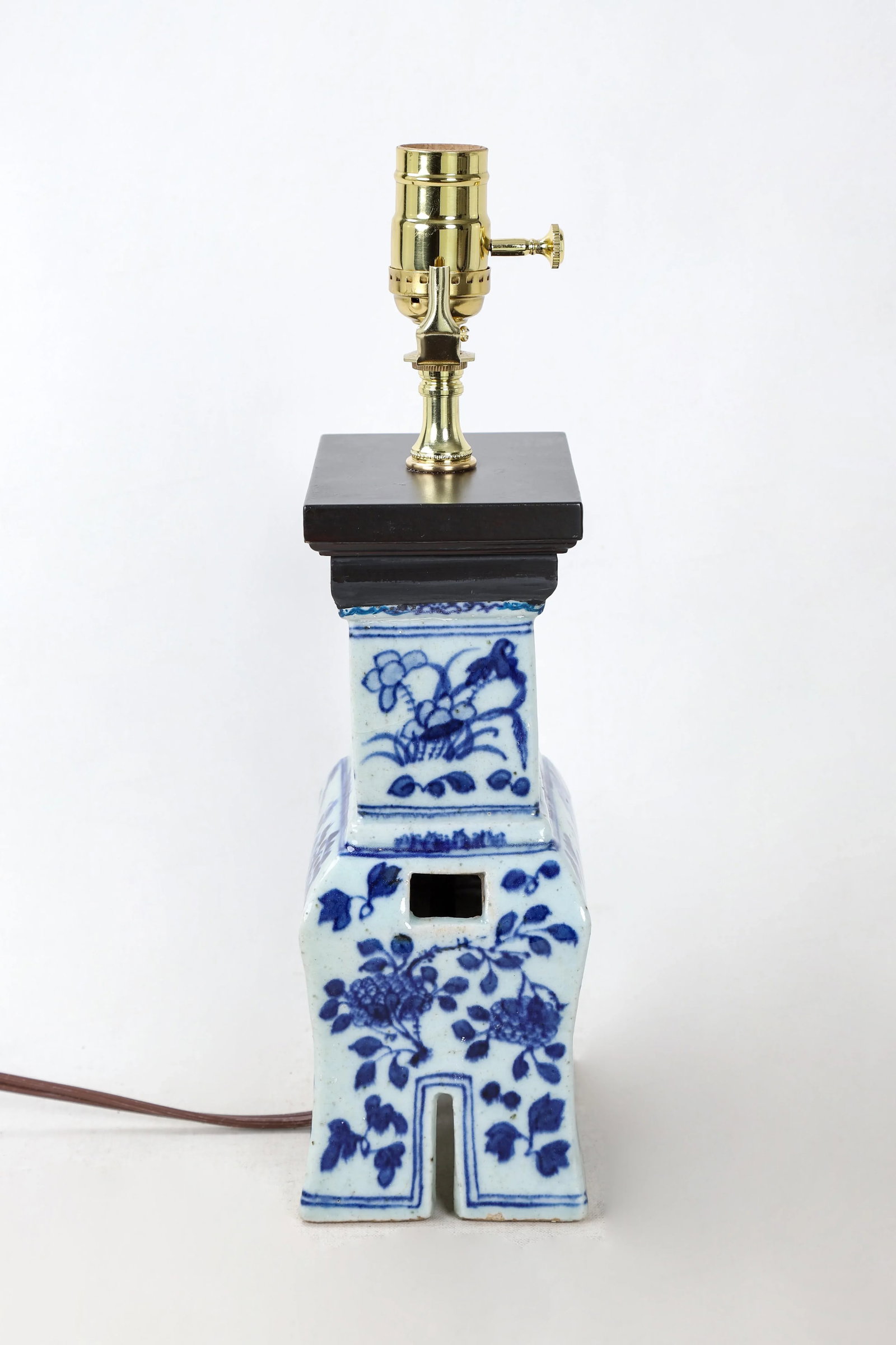Vintage Blue and White Porcelain Bell Bottom Incense Burner Lamp - 6