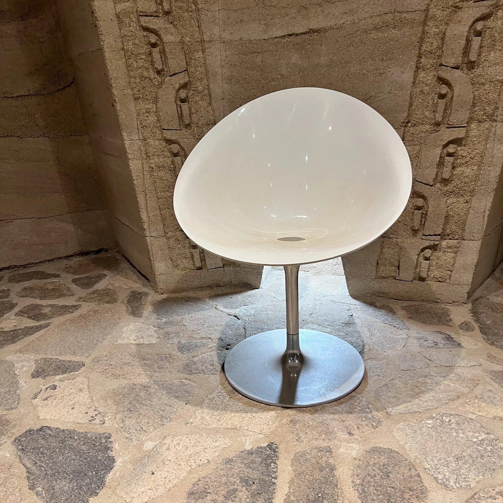 Philippe Starck for Kartell White Swivel Eros Chair Italy - 3