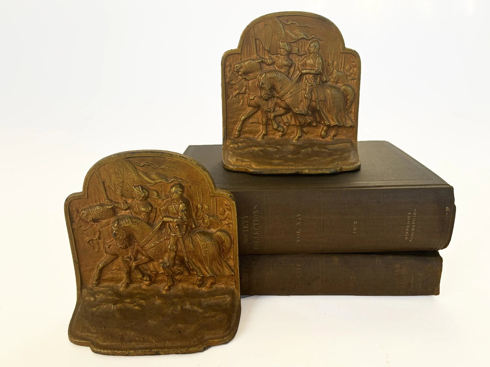 1930s Hubley Cast Iron Knight and Horse Bookends - a Pair - 7