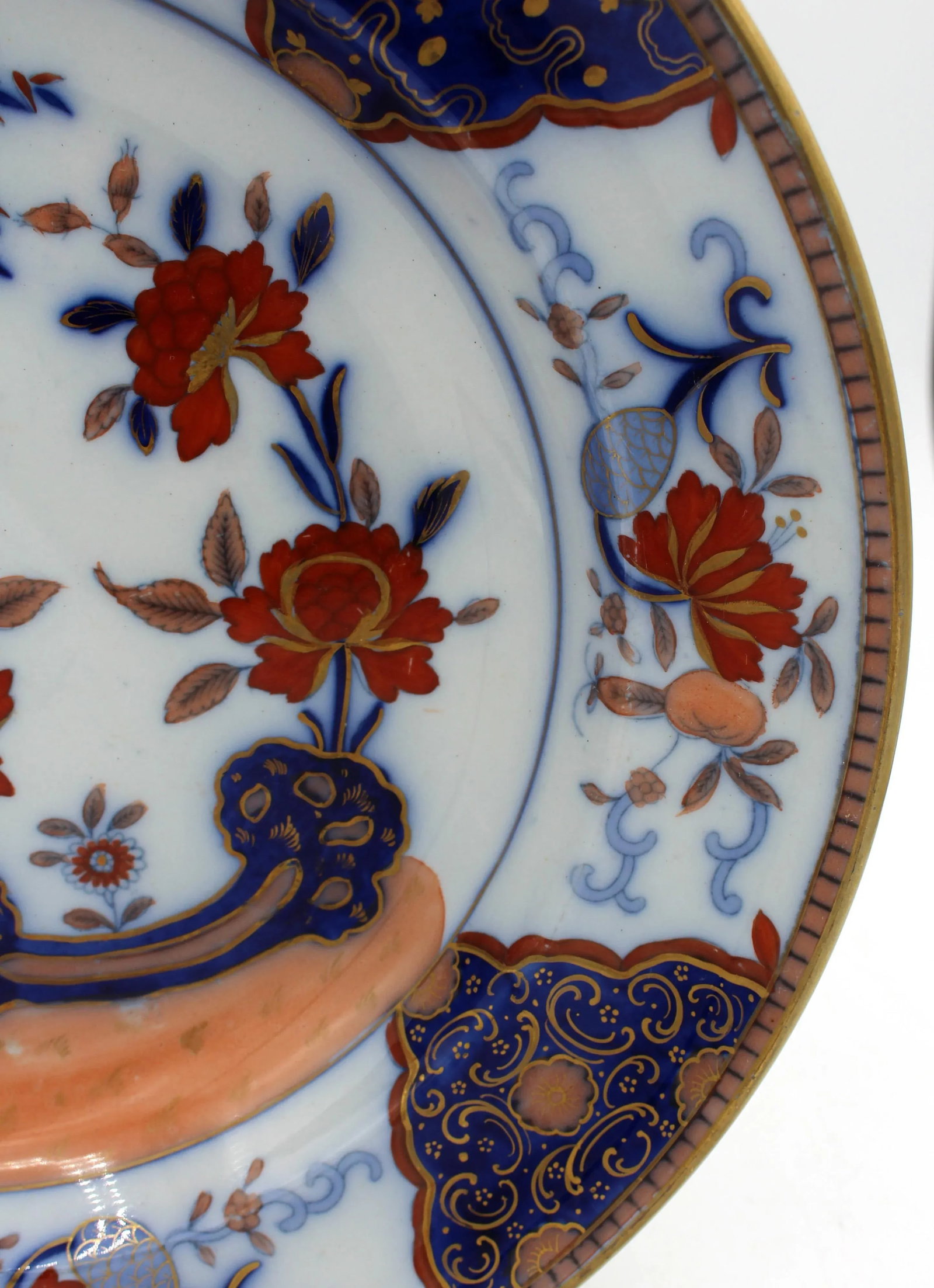 Circa 1810-1820 Pair of Stone China Soup Plates by Davenport - 4