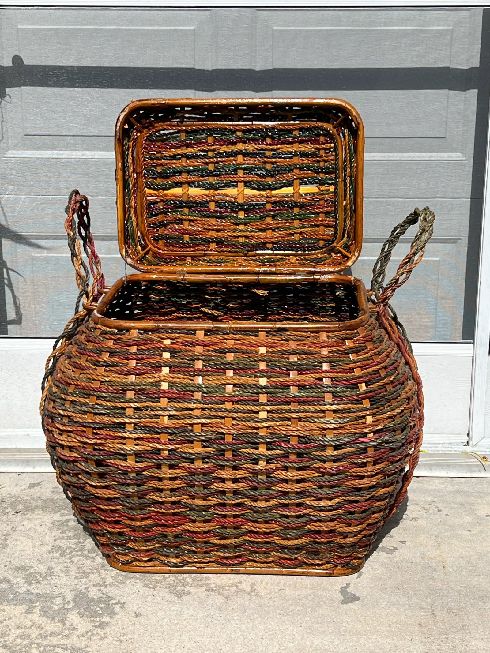 1970s Large Decorative Lidded Storage Basket With Colored Rope - 2