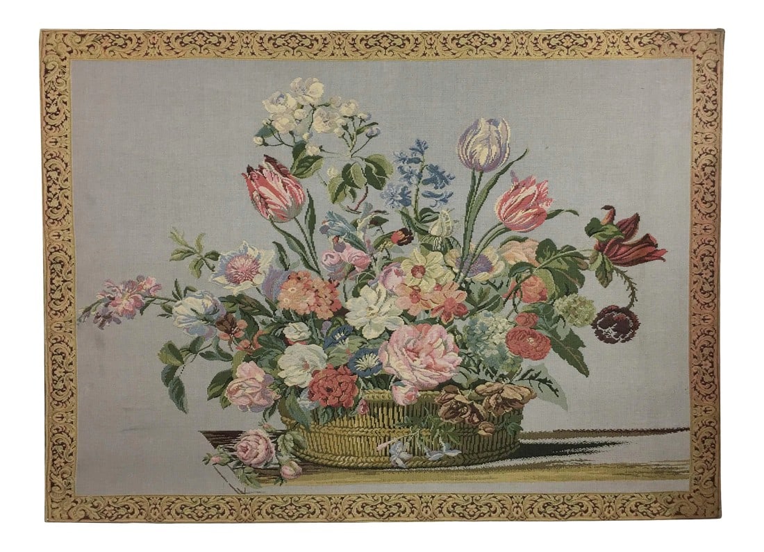 Vintage English Handmade Floral Still Life Tapestry: In 1839, France first introduced silk-woven portraits and landscape paintings. Brocade paintings were very fashionable interiors in 19th century Europe. Among them, the brocade paintings of France