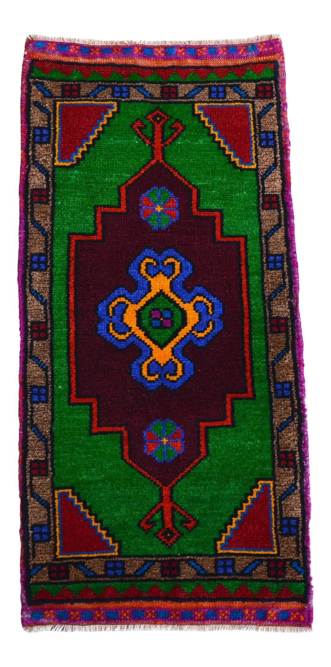 Hand Made Oushak Rug. Colorful Mini Rug, Bath Mat, Kitchen Sink Decor 1'6" X 3'1": Vintage Oushak Turkish Rug 1'6"x3'1" Hand-Knotted Green Mat Small Runner 1970s This hand-knotted Oushak mat features a striking interplay of deep forest green and rich burgundy, creating a bold yet gr