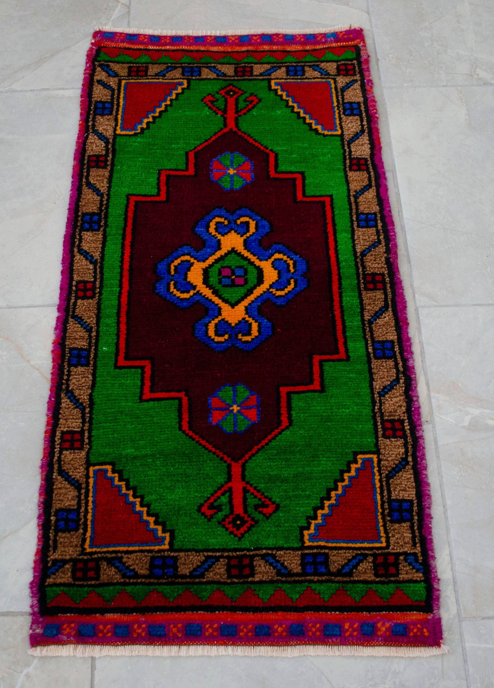 Hand Made Oushak Rug. Colorful Mini Rug, Bath Mat, Kitchen Sink Decor 1'6" X 3'1" - 4
