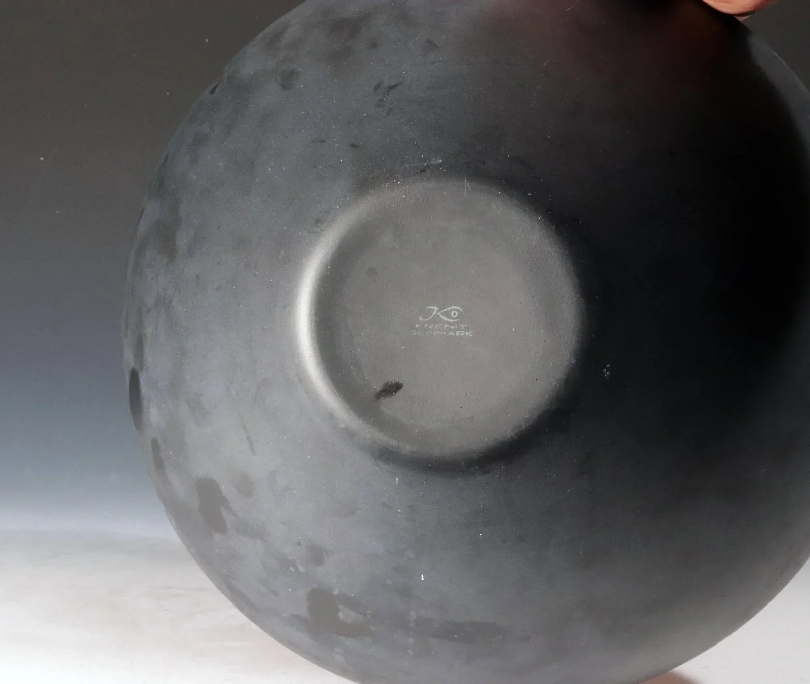 Modernist Krenit Bowl With Red Enamel Interior and Black Steel Exterior by Herbert Krenchel for Torb - 3